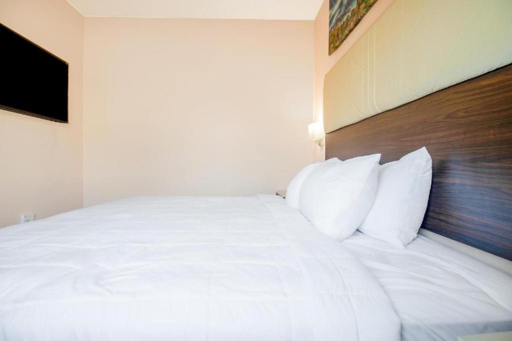 Royal Inn & Suites Adairsville Esterno foto