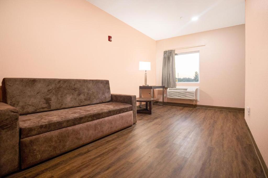 Royal Inn & Suites Adairsville Esterno foto