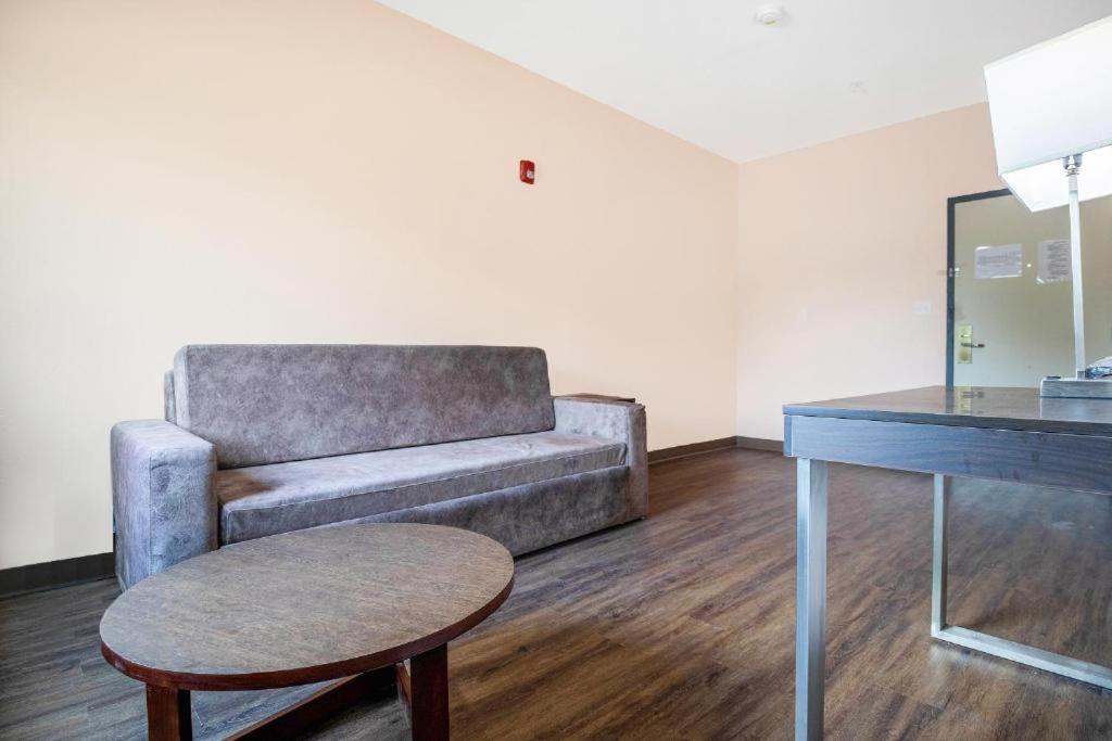 Royal Inn & Suites Adairsville Esterno foto